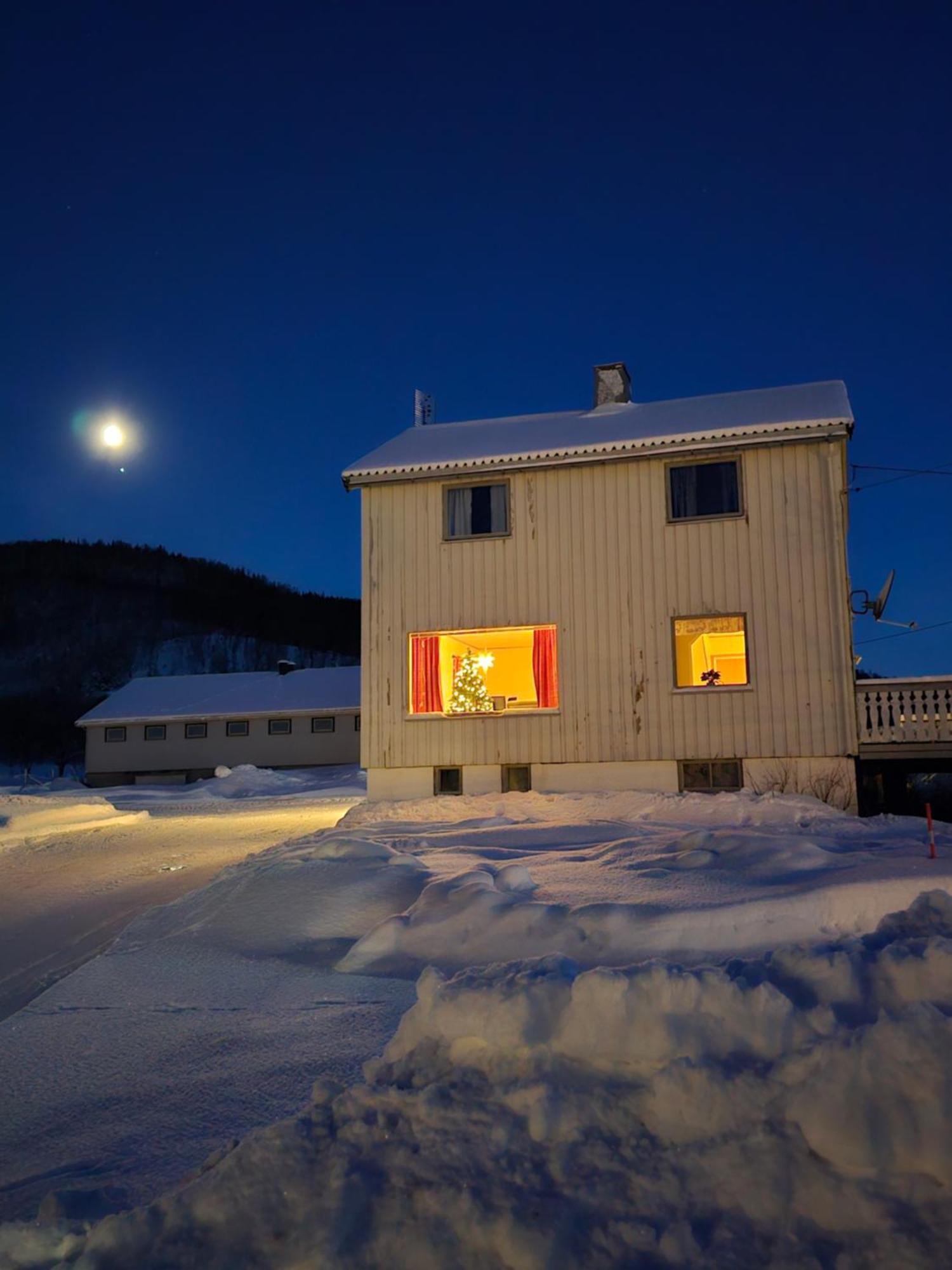 Villa Tonsvik Enebolig Tromsø Esterno foto
